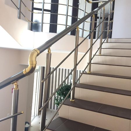 Hotel Paulina Falesti Zewnętrze zdjęcie