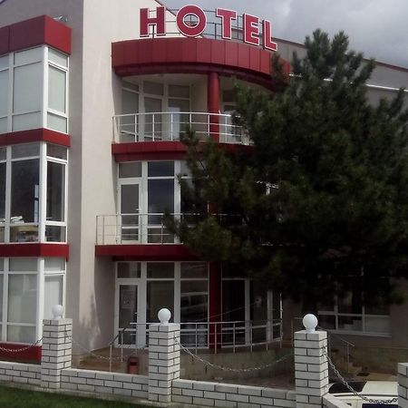 Hotel Paulina Falesti Zewnętrze zdjęcie